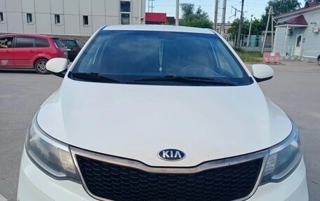 KIA Rio III рестайлинг, 2016 год, 830 000 рублей, 3 фотография