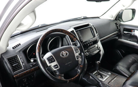Toyota Land Cruiser 200, 2014 год, 3 349 000 рублей, 7 фотография