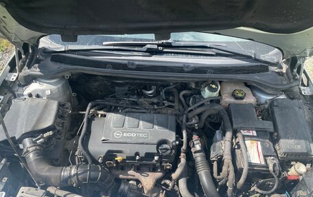 Opel Astra J, 2011 год, 430 000 рублей, 9 фотография