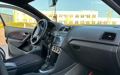 Volkswagen Polo VI (EU Market), 2011 год, 740 000 рублей, 13 фотография