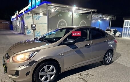 Hyundai Solaris II рестайлинг, 2011 год, 680 000 рублей, 7 фотография