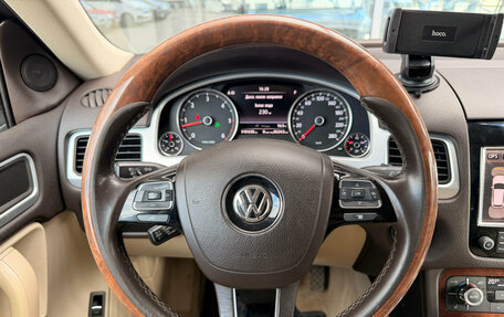 Volkswagen Touareg III, 2011 год, 1 850 000 рублей, 10 фотография