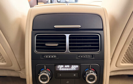 Volkswagen Touareg III, 2011 год, 1 850 000 рублей, 18 фотография