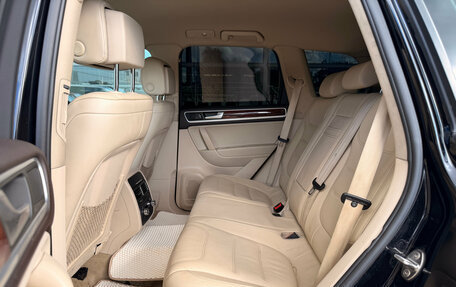 Volkswagen Touareg III, 2011 год, 1 850 000 рублей, 17 фотография