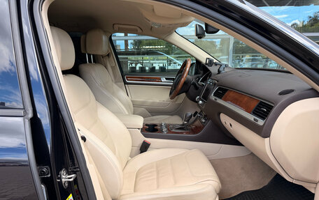Volkswagen Touareg III, 2011 год, 1 850 000 рублей, 20 фотография