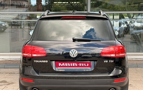 Volkswagen Touareg III, 2011 год, 1 850 000 рублей, 4 фотография