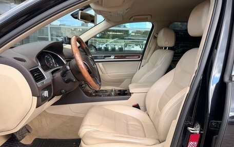 Volkswagen Touareg III, 2011 год, 1 850 000 рублей, 16 фотография