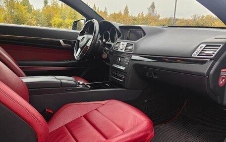 Mercedes-Benz E-Класс, 2015 год, 2 600 000 рублей, 9 фотография