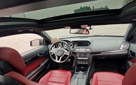 Mercedes-Benz E-Класс, 2015 год, 2 600 000 рублей, 8 фотография