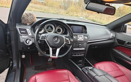 Mercedes-Benz E-Класс, 2015 год, 2 600 000 рублей, 2 фотография