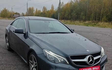 Mercedes-Benz E-Класс, 2015 год, 2 600 000 рублей, 3 фотография