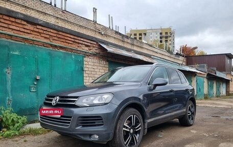 Volkswagen Touareg III, 2011 год, 1 990 000 рублей, 24 фотография