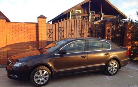Skoda Superb III рестайлинг, 2014 год, 1 900 000 рублей, 1 фотография