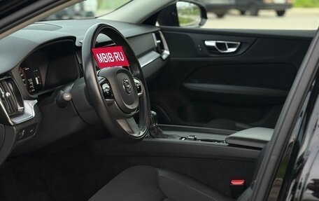 Volvo V60 Cross Country II, 2019 год, 3 399 000 рублей, 17 фотография