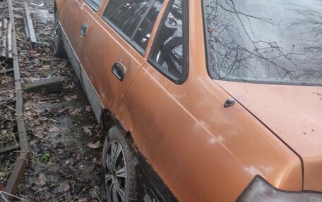 Daewoo Nexia I рестайлинг, 2000 год, 200 000 рублей, 8 фотография