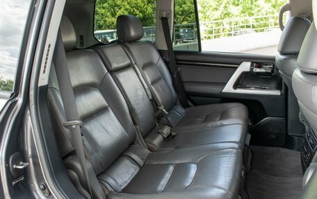 Toyota Land Cruiser 200, 2010 год, 2 999 000 рублей, 9 фотография