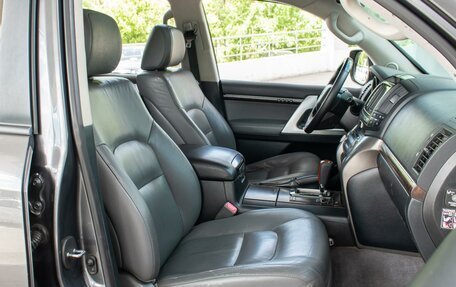 Toyota Land Cruiser 200, 2010 год, 2 999 000 рублей, 10 фотография