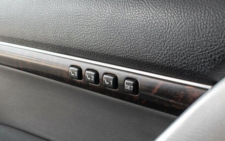 Toyota Land Cruiser 200, 2010 год, 2 999 000 рублей, 25 фотография