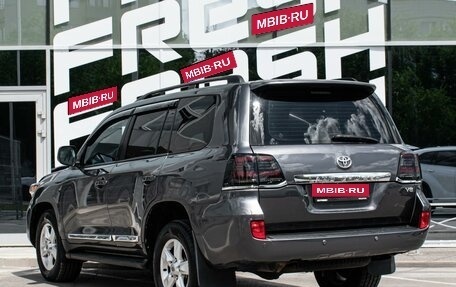 Toyota Land Cruiser 200, 2010 год, 2 999 000 рублей, 2 фотография