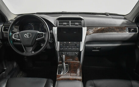Toyota Camry, 2017 год, 1 839 000 рублей, 16 фотография