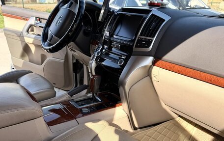 Toyota Land Cruiser 200, 2012 год, 3 250 000 рублей, 9 фотография