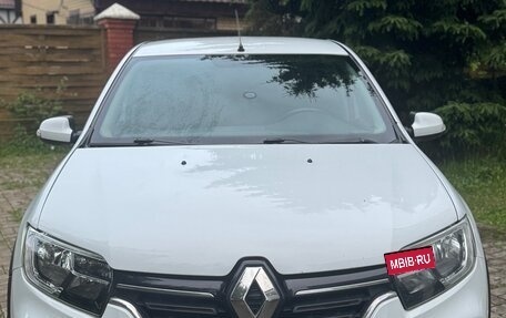 Renault Logan II, 2021 год, 980 000 рублей, 2 фотография