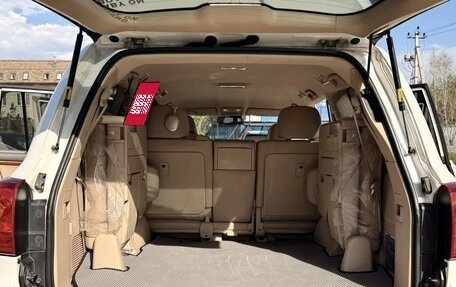 Toyota Land Cruiser 200, 2012 год, 3 250 000 рублей, 18 фотография