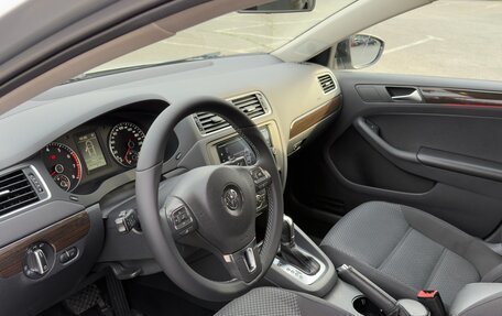 Volkswagen Jetta VI, 2014 год, 1 300 000 рублей, 6 фотография