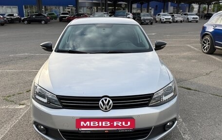 Volkswagen Jetta VI, 2014 год, 1 300 000 рублей, 5 фотография