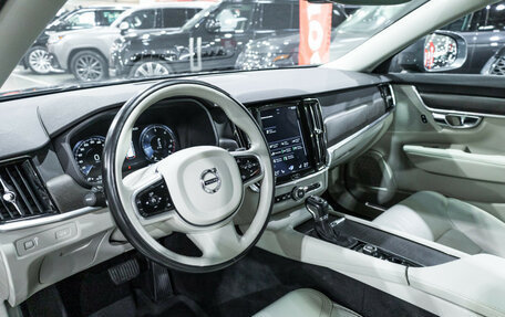 Volvo V90 Cross Country I рестайлинг, 2019 год, 3 550 000 рублей, 20 фотография