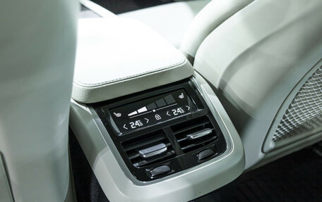 Volvo V90 Cross Country I рестайлинг, 2019 год, 3 550 000 рублей, 19 фотография