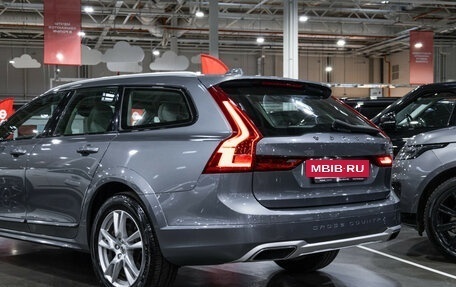 Volvo V90 Cross Country I рестайлинг, 2019 год, 3 550 000 рублей, 14 фотография