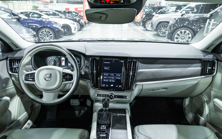 Volvo V90 Cross Country I рестайлинг, 2019 год, 3 550 000 рублей, 30 фотография