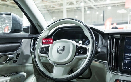 Volvo V90 Cross Country I рестайлинг, 2019 год, 3 550 000 рублей, 32 фотография