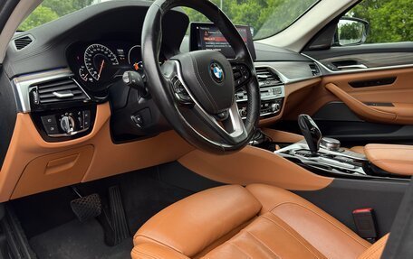 BMW 5 серия, 2018 год, 3 300 000 рублей, 13 фотография