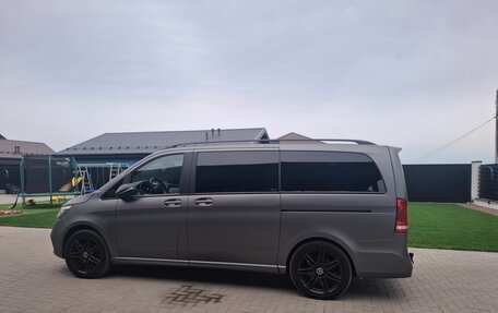 Mercedes-Benz V-Класс, 2022 год, 6 500 000 рублей, 8 фотография