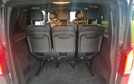 Mercedes-Benz V-Класс, 2022 год, 6 500 000 рублей, 24 фотография