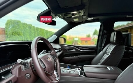 Cadillac Escalade V, 2023 год, 12 990 000 рублей, 18 фотография