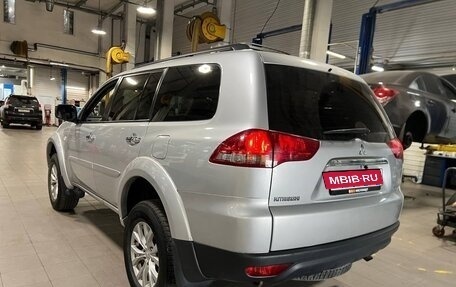 Mitsubishi Pajero Sport II рестайлинг, 2015 год, 2 200 000 рублей, 9 фотография