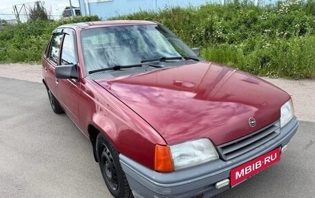 Opel Kadett E рестайлинг, 1988 год, 225 000 рублей, 1 фотография