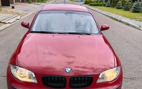 BMW 1 серия, 2009 год, 590 000 рублей, 2 фотография