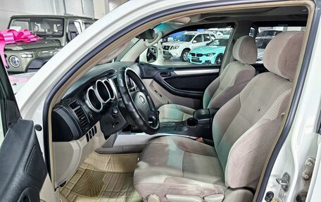 Toyota 4Runner IV, 2002 год, 1 699 000 рублей, 11 фотография