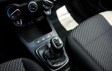 KIA Rio IV, 2019 год, 1 348 000 рублей, 11 фотография