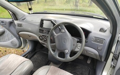 Toyota Raum I, 1997 год, 350 000 рублей, 4 фотография