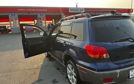 Mitsubishi Outlander III рестайлинг 3, 2003 год, 550 000 рублей, 6 фотография