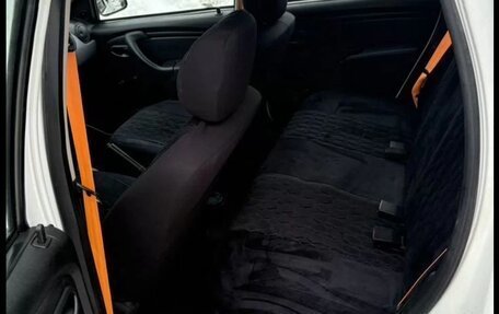 Renault Duster I рестайлинг, 2016 год, 700 000 рублей, 8 фотография