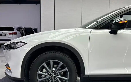 Mazda CX-4, 2023 год, 2 100 035 рублей, 8 фотография