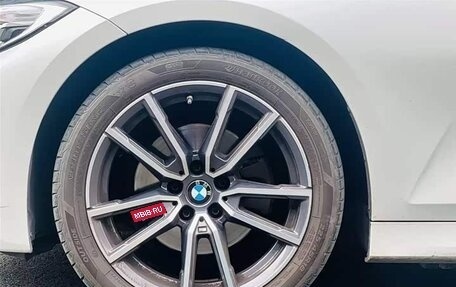 BMW 3 серия, 2022 год, 2 700 000 рублей, 15 фотография