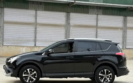 Toyota RAV4, 2019 год, 1 815 010 рублей, 4 фотография