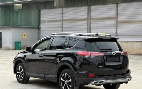 Toyota RAV4, 2019 год, 1 815 010 рублей, 7 фотография